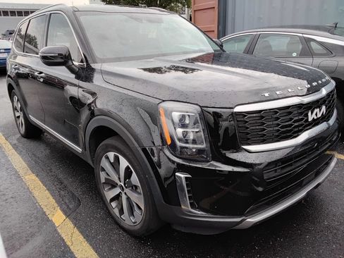 Used 2022 Kia Telluride EX w/ EX Premium Package AWD/4WD image 11