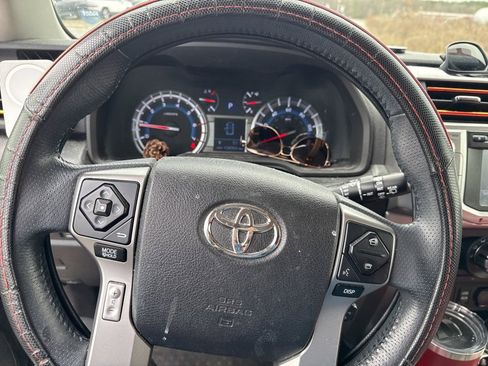 Used 2019 Toyota 4Runner SR5 image 4