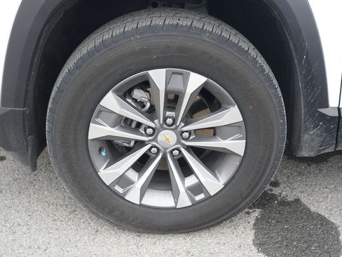 New 2025 Chevrolet Equinox LT w/ Safety and Technology Package image 10