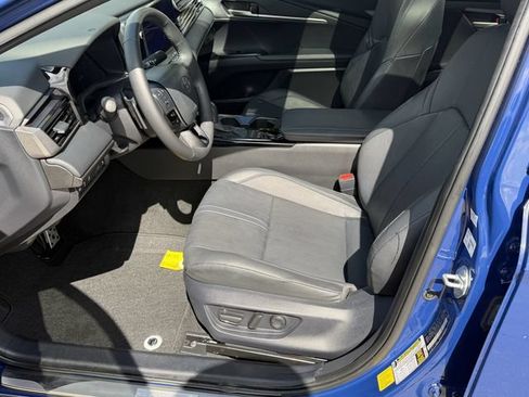 Used 2025 Toyota Camry XSE FWD image 20