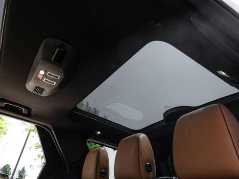 Used 2019 Land Rover Discovery HSE Luxury AWD/4WD image 56