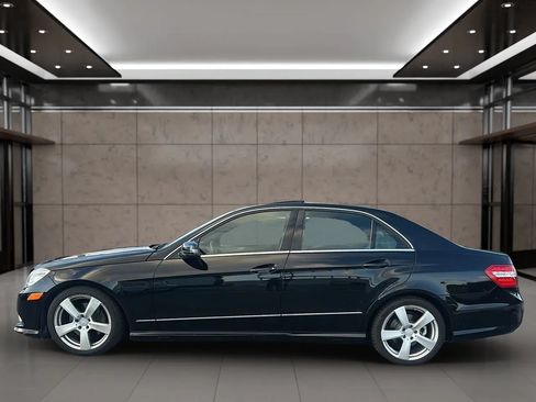 Used 2011 Mercedes-Benz E 350 Sedan image 4