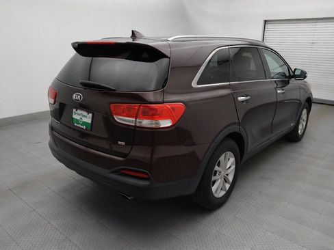 Used 2016 Kia Sorento AWD w/ LX Convenience Package image 9