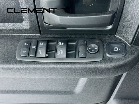 Used 2023 RAM 2500 Tradesman w/ Chrome Appearance Group AWD/4WD image 24