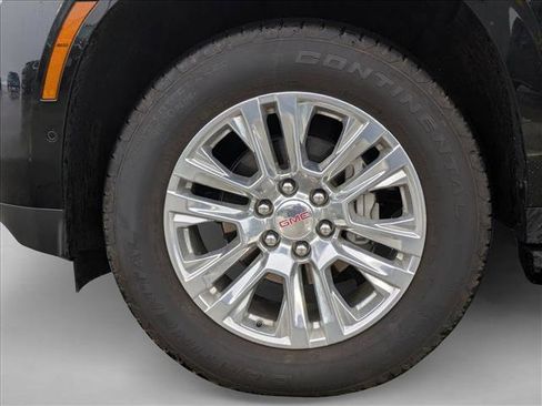 Used 2025 GMC Yukon Denali image 9