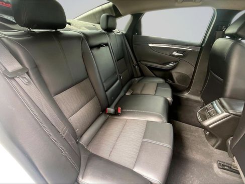 Used 2020 Chevrolet Impala LT FWD image 27