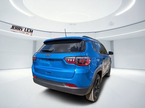 New 2026 Jeep Compass Latitude image 3