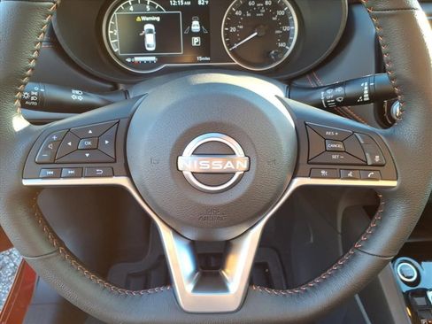 New 2025 Nissan Versa SR w/ Trunk Package image 12