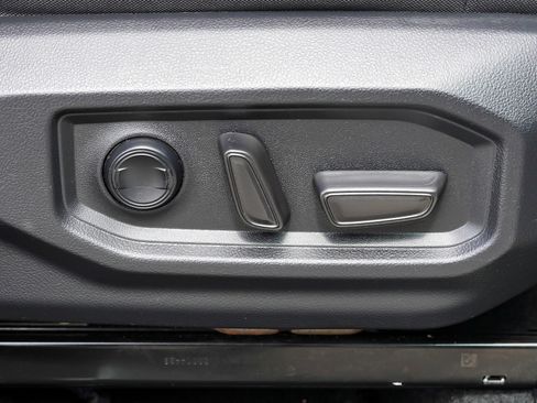 Certified 2023 Toyota Sequoia SR5 AWD/4WD image 27