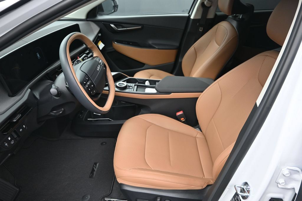 New 2026 Kia EV6 Wind RWD image 13