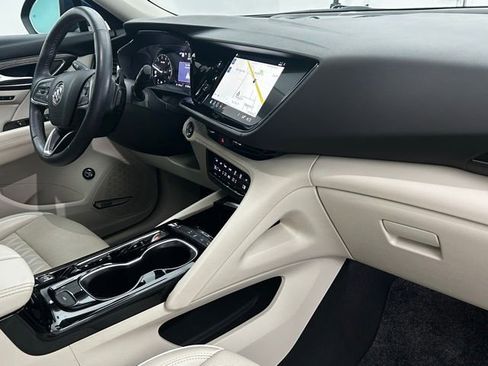 Used 2022 Buick Envision Avenir w/ Technology Package II image 40