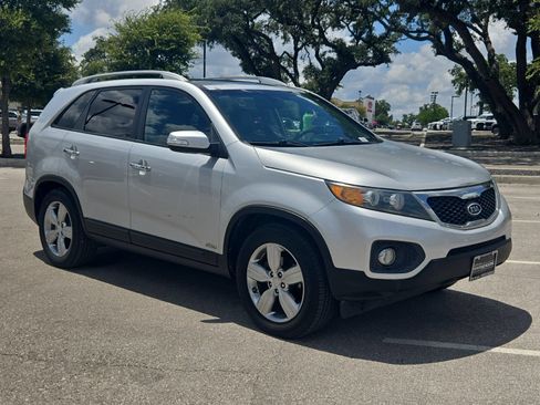 Used 2013 Kia Sorento EX w/ EX V6 Premium Pkg AWD/4WD image 7
