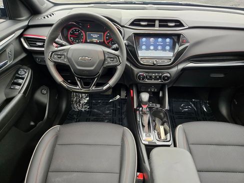 Certified 2023 Chevrolet TrailBlazer RS w/ Sun and Liftgate Package AWD/4WD image 19