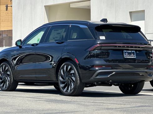 New 2026 Lincoln Nautilus Black Label w/ Jet Appearance Package image 5