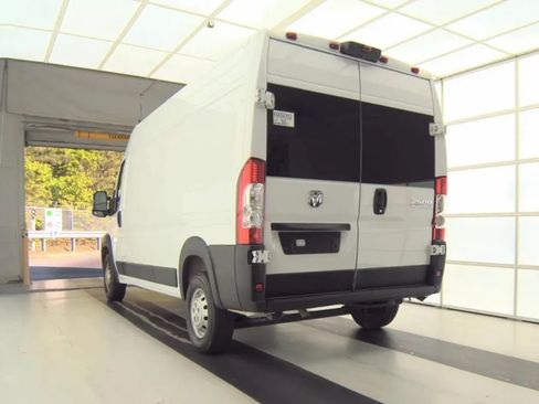 Used 2023 RAM ProMaster 2500 FWD image 2