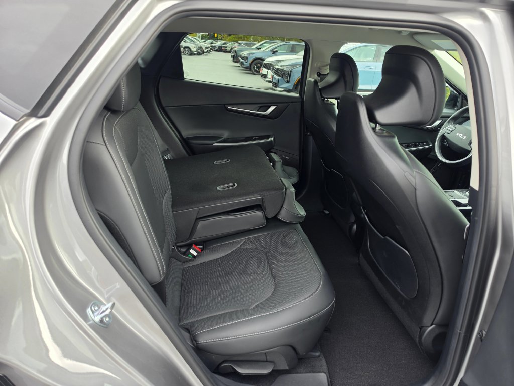 Certified 2024 Kia EV6 Wind RWD image 13