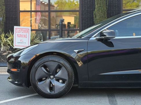 Used 2018 Tesla Model 3 Long Range image 10