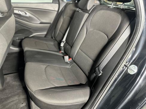 Used 2018 Hyundai Elantra GT image 26