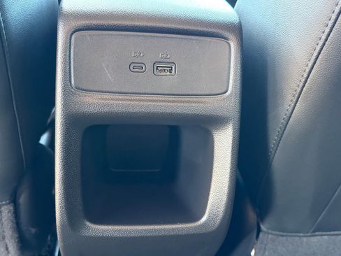 Used 2025 Chevrolet Trax LT FWD image 14