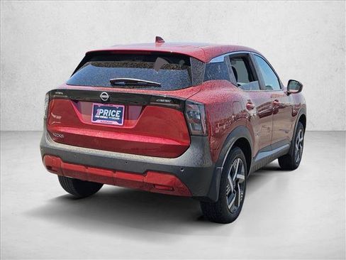 Used 2025 Nissan Kicks SV FWD image 4