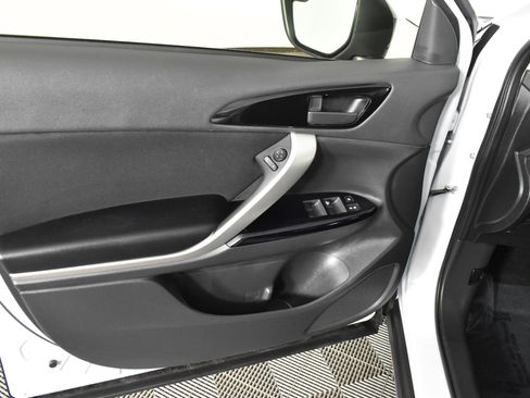 Used 2024 Mitsubishi Eclipse Cross LE image 35