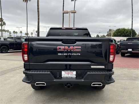 New 2026 GMC Sierra 1500 Elevation w/ LPO, Elevation Black Package image 4
