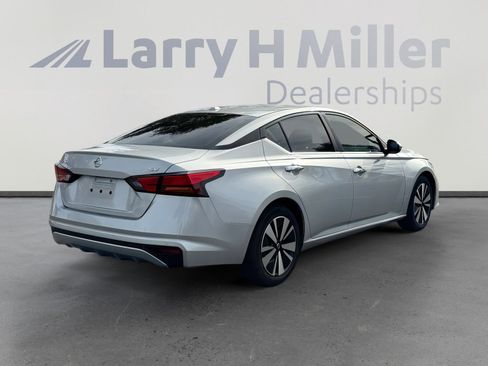 Used 2021 Nissan Altima 2.5 SV image 5