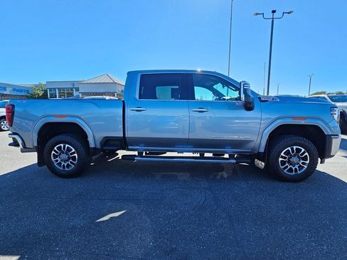 Used 2024 GMC Sierra 2500 SLT w/ SLT Convenience Package AWD/4WD image 2