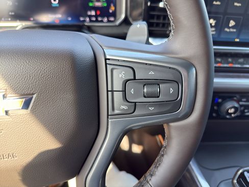 New 2026 Chevrolet Silverado 1500 LTZ w/ LTZ Premium Package AWD/4WD image 35