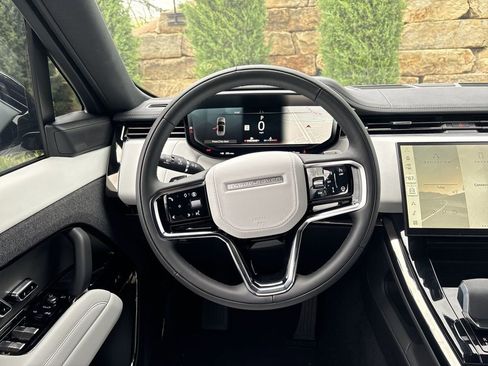 New 2026 Land Rover Range Rover Sport SE AWD/4WD image 21