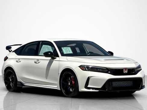 Used 2024 Honda Civic Type R image 7
