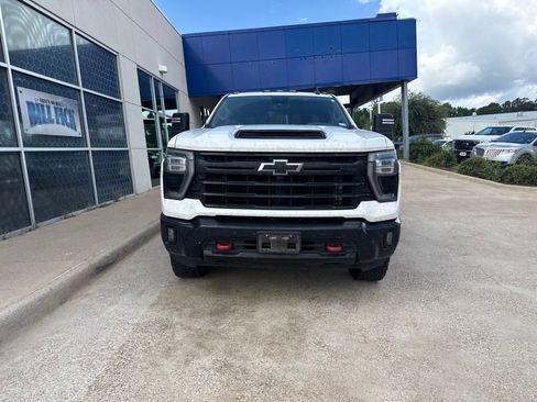 Used 2025 Chevrolet Silverado 2500 LT w/ Trail Boss Package AWD/4WD image 3