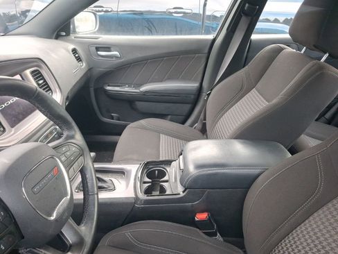 Used 2023 Dodge Charger SXT w/ Blacktop Package image 8