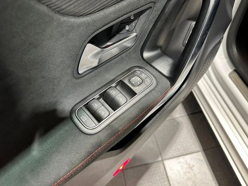 Used 2023 Mercedes-Benz CLA 250 4MATIC image 13