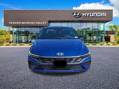 New 2025 Hyundai Elantra SEL image 9