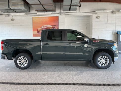 New 2026 Chevrolet Silverado 1500 LT w/ Z71 Off-Road Package image 9