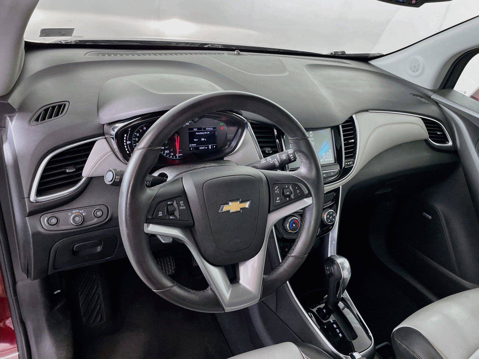 Used 2017 Chevrolet Trax Premier FWD image 12