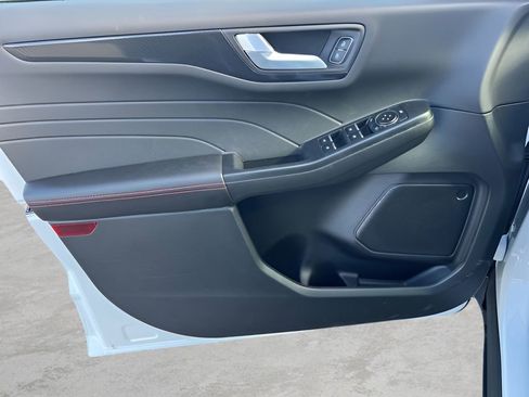 New 2026 Ford Escape ST-Line w/ Tech Pack #1 image 19