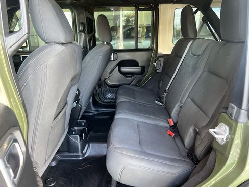 Used 2021 Jeep Wrangler Unlimited Willys image 18