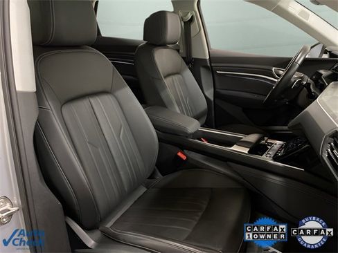 Used 2023 Audi e-tron Premium Plus w/ Premium Plus Package image 80