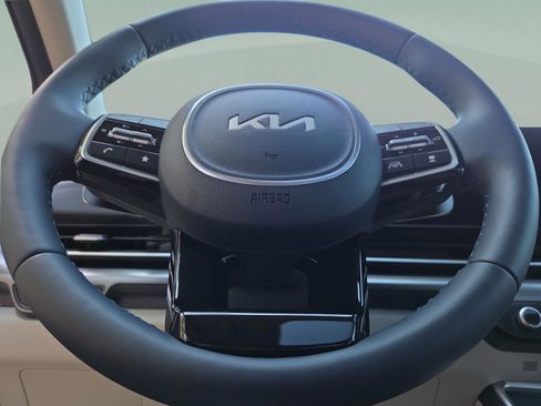 New 2026 Kia Carnival SX Prestige FWD image 27