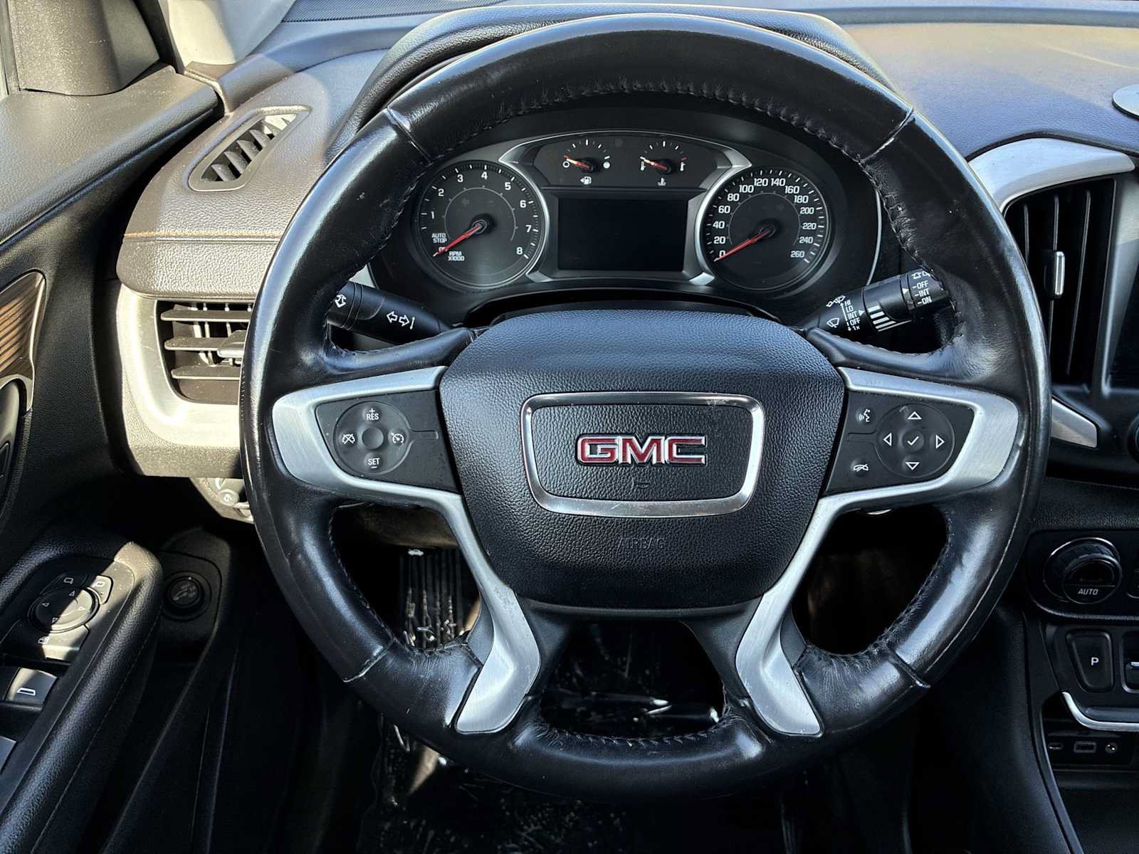 Used 2019 GMC Terrain SLE w/ Infotainment Package I AWD/4WD image 11