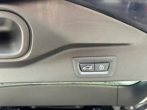 Used 2021 BMW X5 xDrive40i w/ M Sport Package AWD/4WD image 11