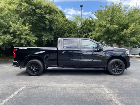 Used 2022 Chevrolet Silverado 1500 RST w/ Max Trailering Package AWD/4WD image 10