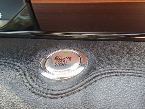 Used 2019 Lincoln Navigator Select w/ Technology Package image 31