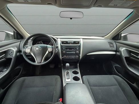 Used 2015 Nissan Altima 2.5 S w/ Power Driver Seat Package FWD image 11