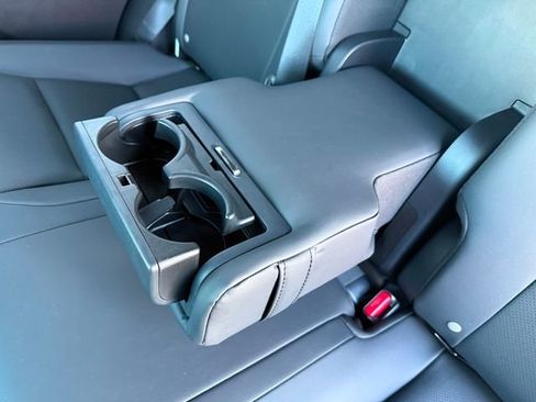 Certified 2025 Lexus RX 350h w/ Convenience Package image 29