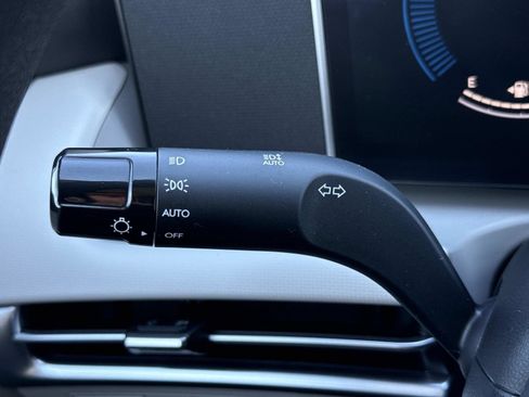 Used 2025 Hyundai Tucson SE image 9