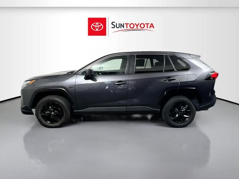 Used 2024 Toyota RAV4 LE FWD image 7