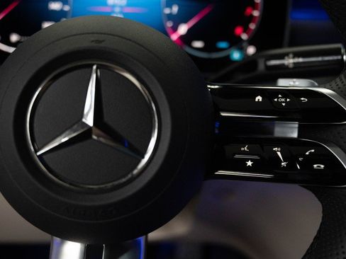 Certified 2026 Mercedes-Benz CLE 450 4MATIC Cabriolet image 24